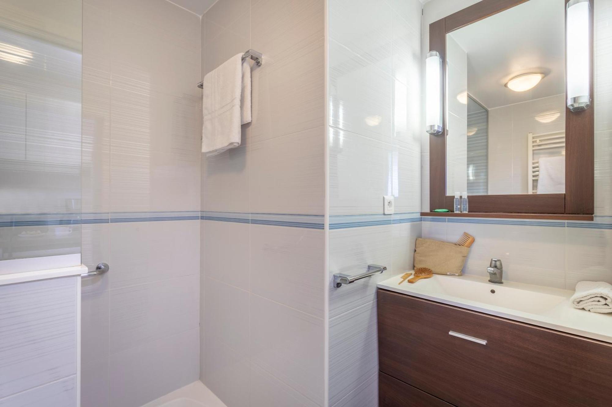 סן-מנדרייה-סור-מר Residence Pierre & Vacances Les Jardins De La Cote D'Azur מראה חיצוני תמונה